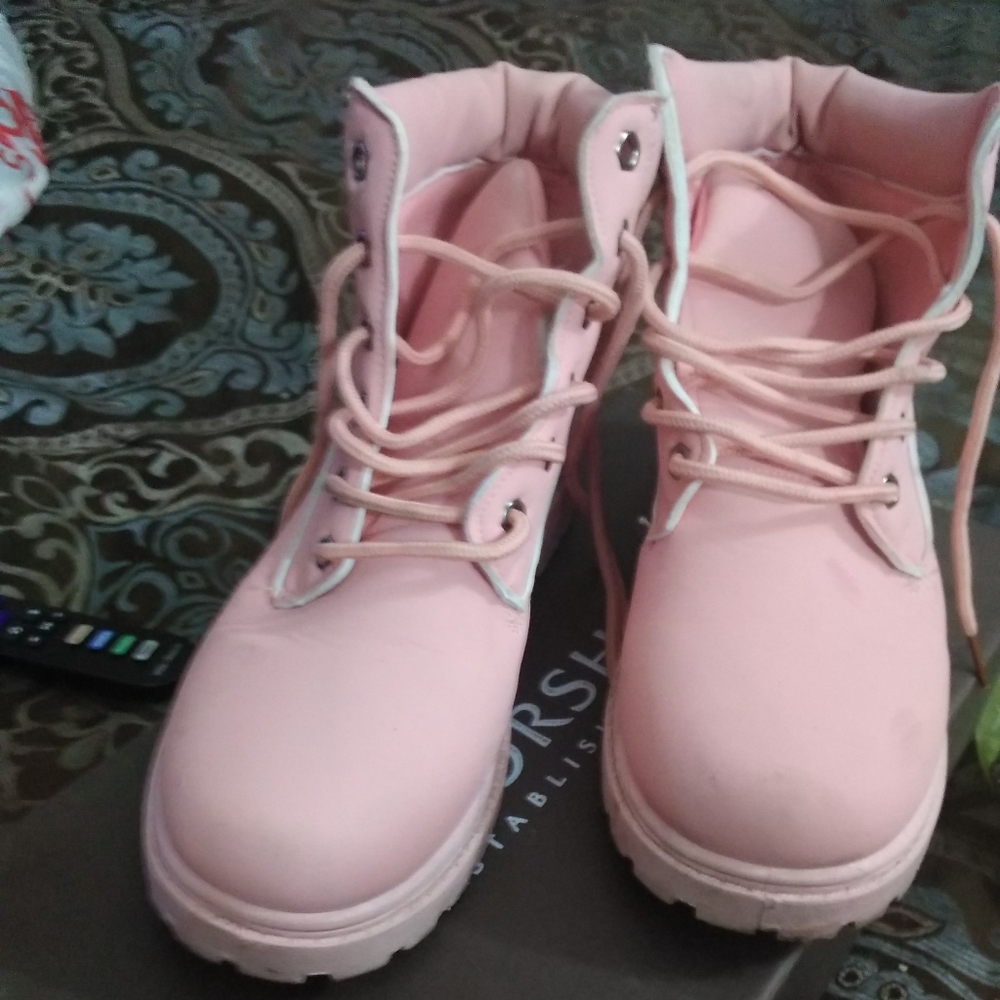Girls Boots